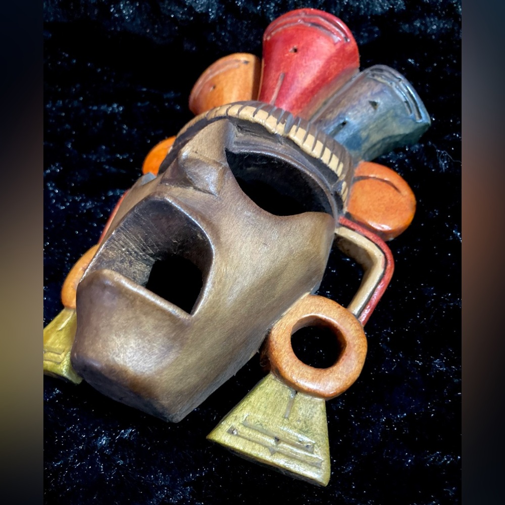 Hand Carved Mayan Wood Mask Aztec Incan Tribal Primitive Wall Decor - Picture 7 of 12